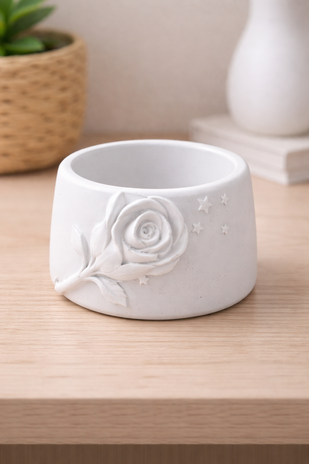Rose Whisper Pot